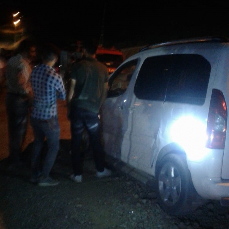 Freni Boşalan Kamyon, Çok Sayıda Araca Zarar Verdi