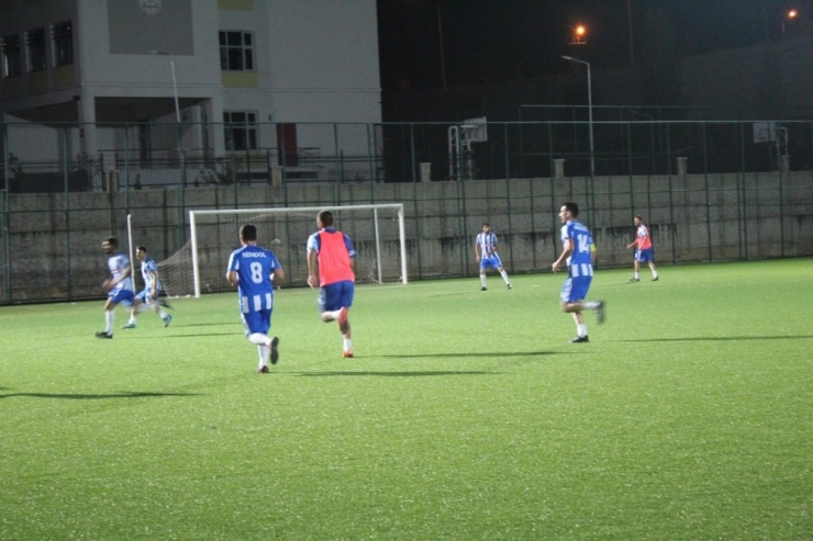 İlçede Süper Lig’i Aratmayan Futbol Turnuvası