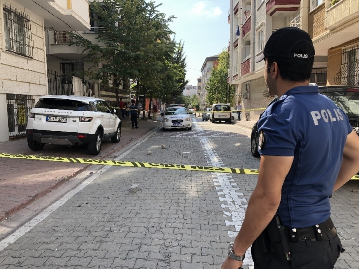 Tartıştığı Komşusunu Sokak Ortasında Vurdu