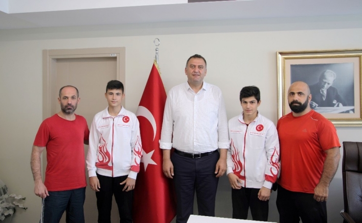 Üst Minikler Avrupa Boks Şampiyonası 3.’sü, Kartal’dan Çıktı