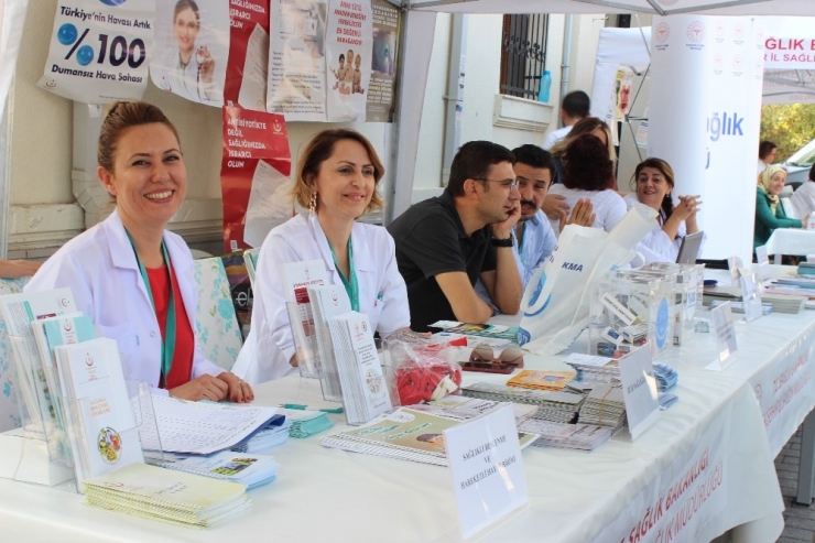 Eskişehir’de Halk Sağlığı Sokağı Etkinliği Başladı