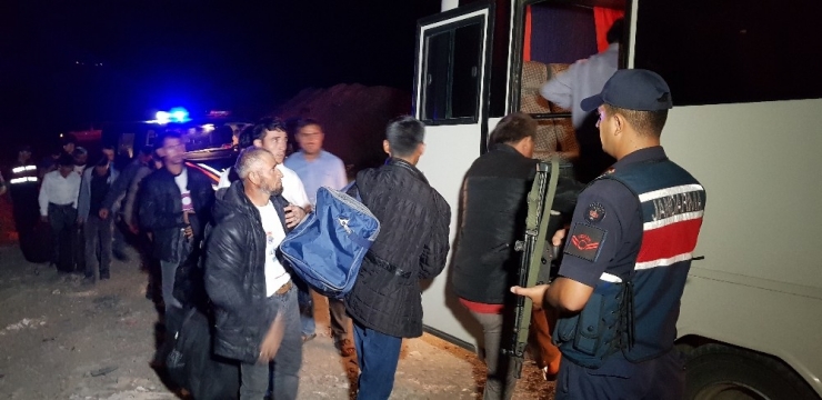 Karabük Çöplüğünde 22 Kaçak Göçmen Yakalandı