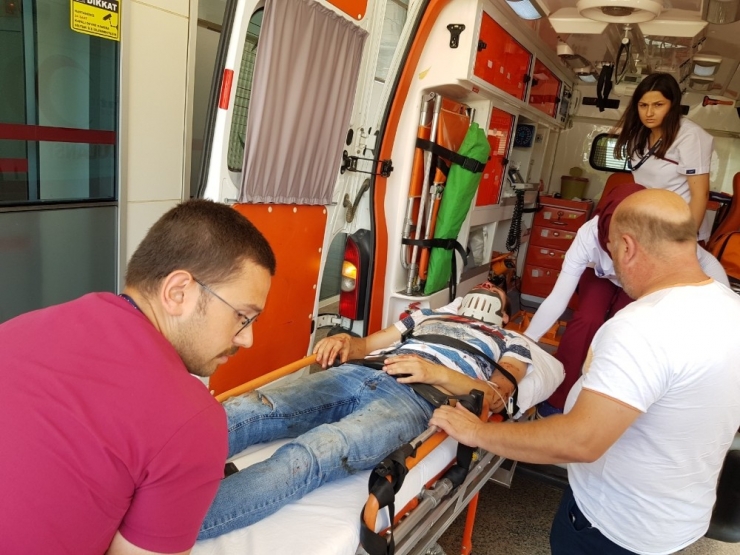 Kopan Bacağıyla Hastaneye Sevk Edildi