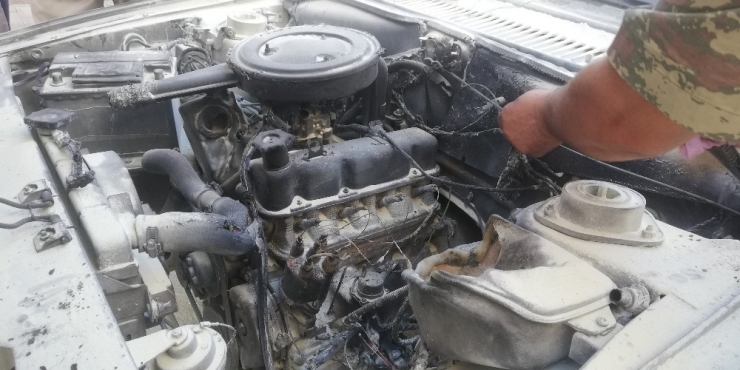 Seyir Halindeki Otomobil Alev Aldı