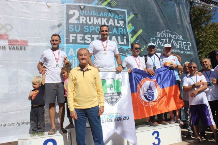 Alleben’de Başardı, Dünyaya Açıldı