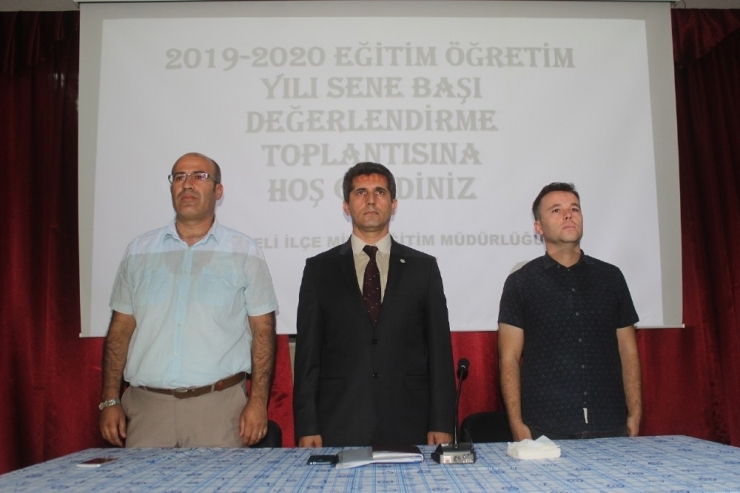 Yavuzeli’nde 2019-2020 Eğitim Öğretim Yılı Toplantısı Yapıldı