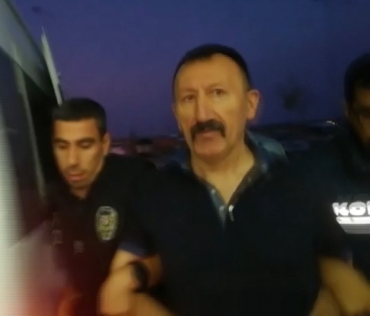 67 Yıl Hapis Cezası Bulunan Suç Örgütü Lideri Çatıda Yakalandı