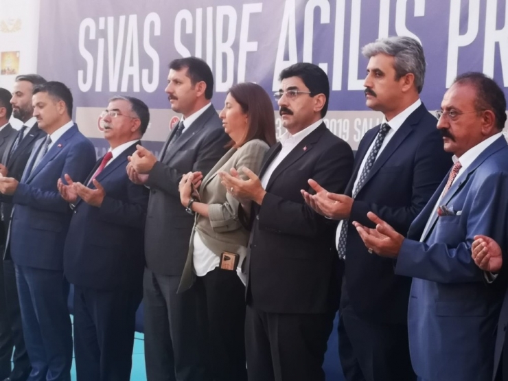 Arslan: "Tarım, Toplumların Sağlığı Ve Kalkınmasında Önemli Bir Etkiye Sahiptir"