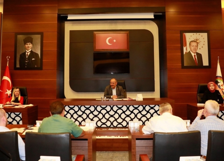 Körfez Meclisi 8 Gündem Maddesini Görüştü