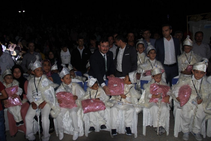 Emet’te Toplu Sünnet Töreni