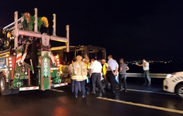 Ümraniye’de Özel Halk Otobüsü Alev Alev Yandı