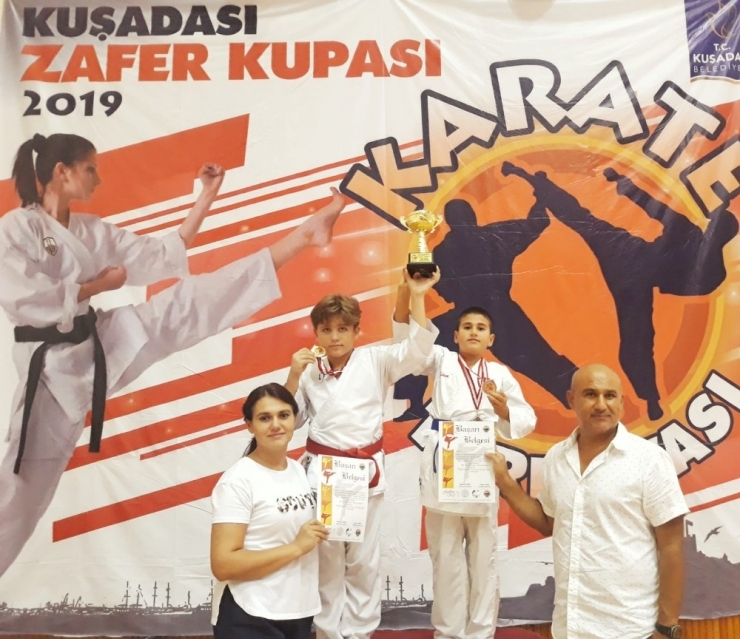 Foçalı Sporcu Madalyaya Doymuyor