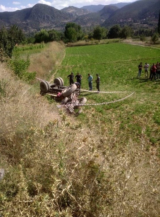 Tosya’da Traktör Devrildi: 1 Ölü