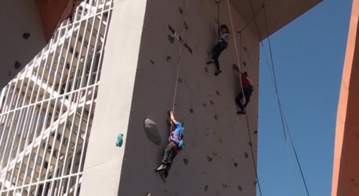 Kütahya’da Spor Tırmanış Küçükler Ve Gençler 30 Ağustos Zafer Kupası Lider Yarışması