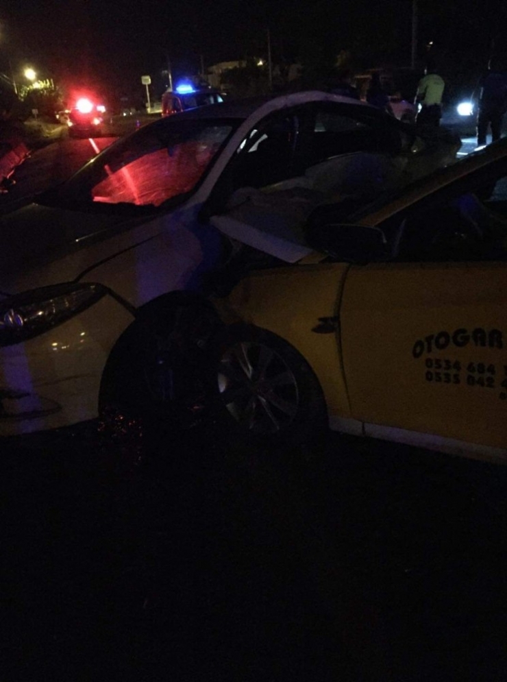 Bozyazı’da Trafik Kazası: 3 Yaralı