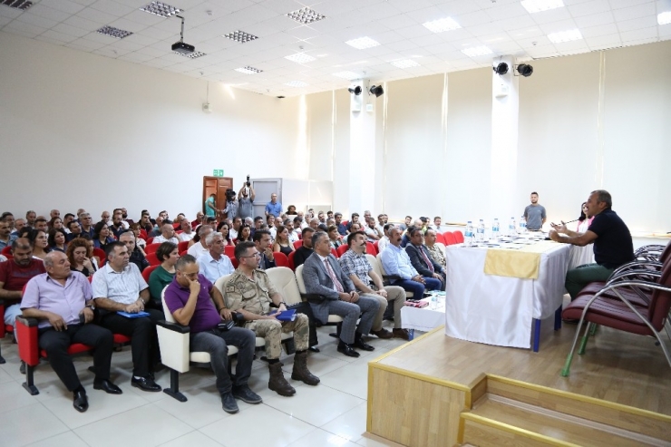 Tunceli’de Öğrenci Servisleri Ve Okul Güvenliği Toplantısı