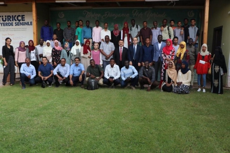 Türkiye Mezunlarından Yeni Uluslararası Öğrencilere Uyum Programı