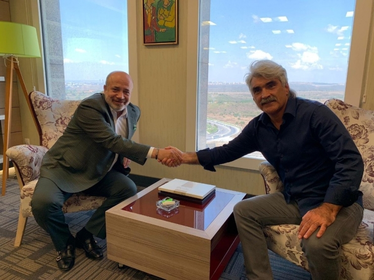 Adana Demirspor’a 2 Sezonda 4’üncü Teknik Direktör