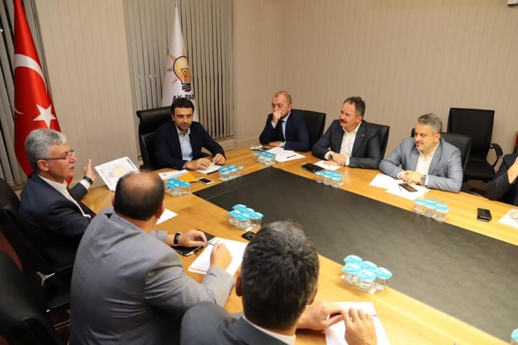Ak Parti Marmara Bölgesi İl Başkanları Bölge Toplantısına İl Başkanı Karabıyık’ta Katıldı