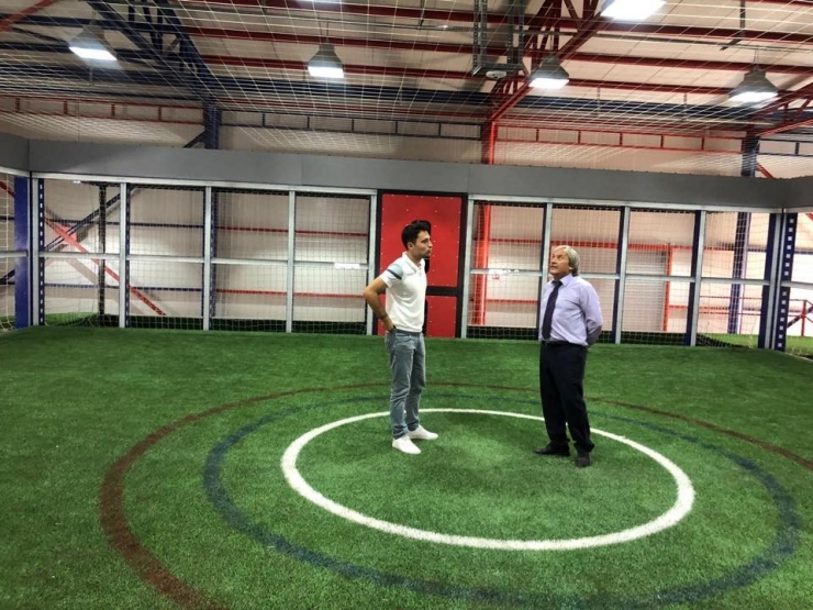 Başkan Şahin, Spor Kulübü Tesislerini Ziyaret Etti