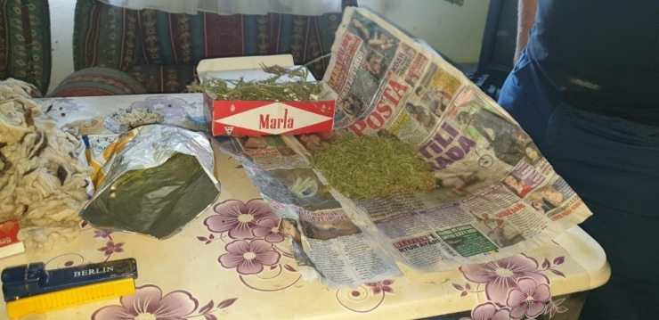 Jandarmadan Zehir Tacirlerine 12 Ayrı Operasyon: 16 Kişi Gözaltında