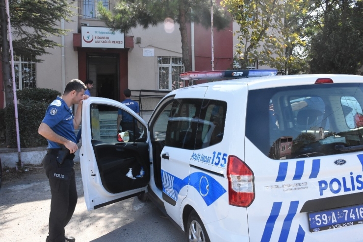 Kadın Hasta, Kadın Doktoru Darp Etti