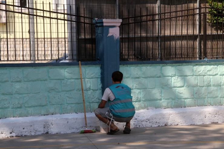 Denetimli Serbestlik Hükümlülerinden Okul Temizliği