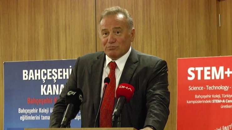 Enver Yücel: “Harezmi’nin Ortaya Koyduğu Sisteme Şimdi Stem Eğitimi Deniyor"