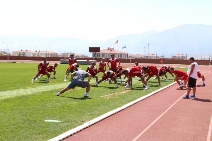 Erzincanspor - Karaköprü Belediyespor Maçı Hazırlıklarını Sürdürdü