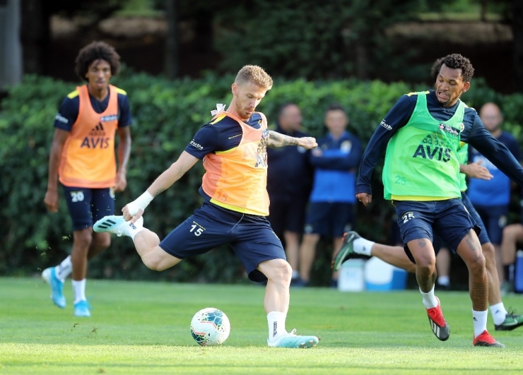 Fenerbahçe, Alanyaspor Maçı Hazırlıklarını Sürdürüyor