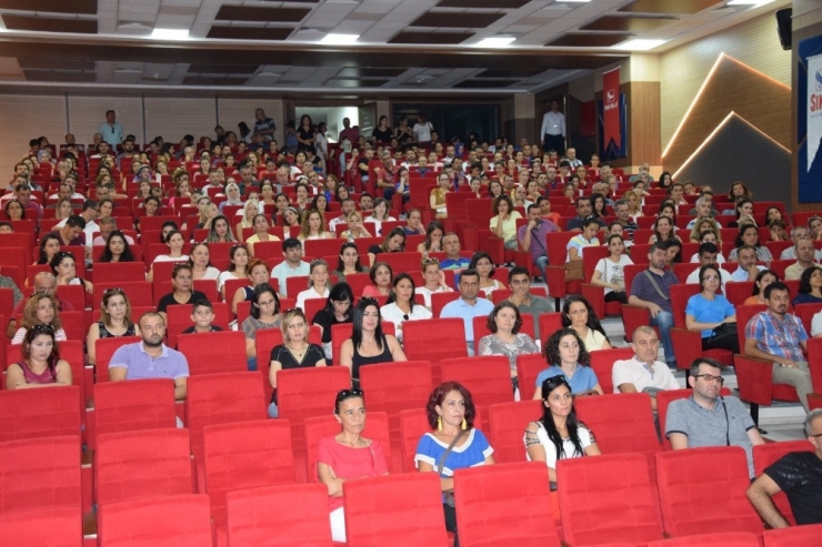 Öğretmenlere Trafik Eğitimi Verildi