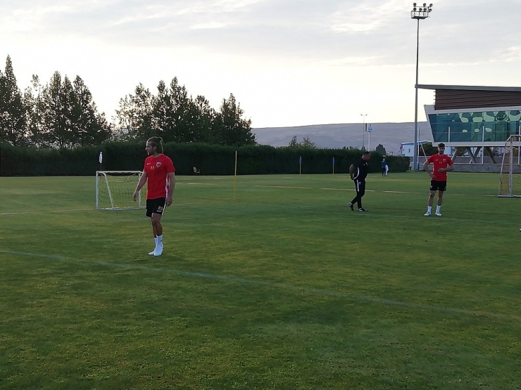 Kayserispor Hazırlık Maçı Çalışmalarını Sürdürüyor