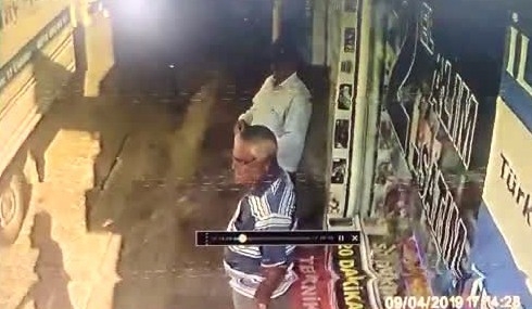 Kadıköy’de Minibüs Şoförünün Trafikte Terör Estirdiği Anlar Kamerada