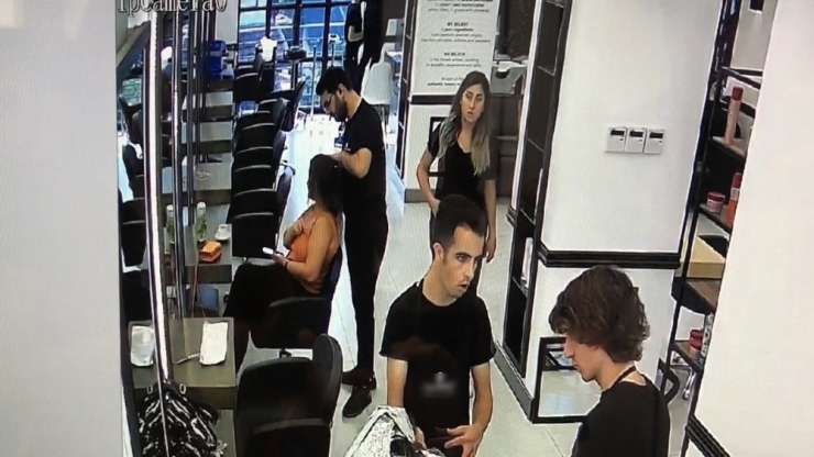 Ünlülerin Güzellik Merkezinde Akıl Almaz Olay Kamerada
