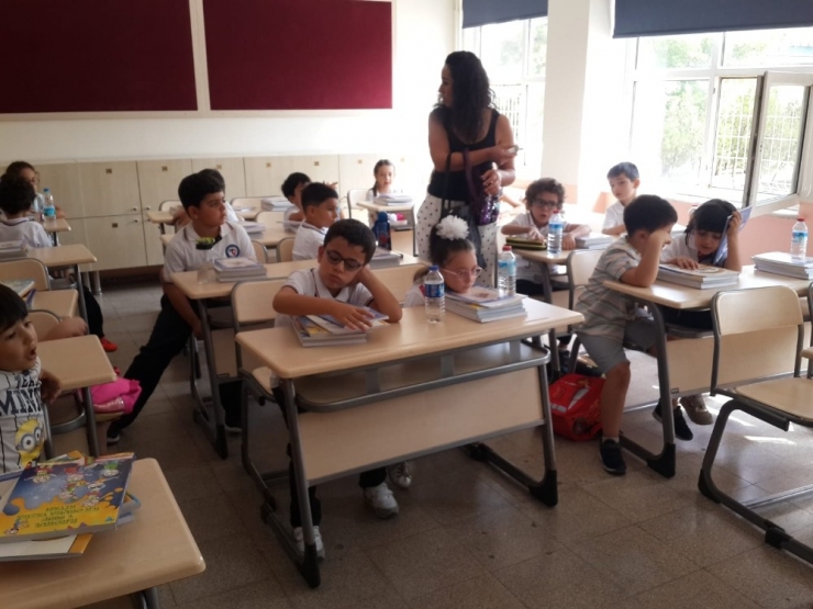 Ankara’da Minikler İlk Kez Sıralara Oturdu