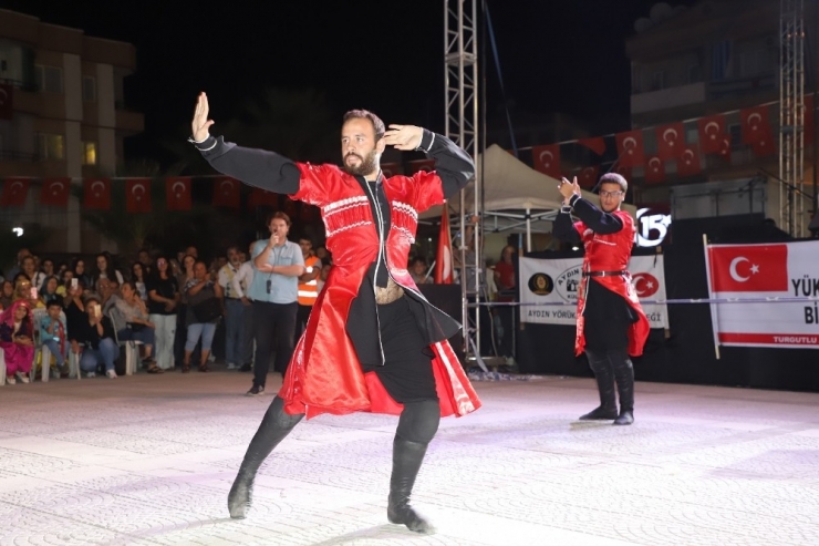 Turgutlu Türkülerle Dolu Bir Gece Yaşadı