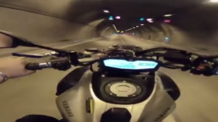 İstanbul’da Motosikletli İthal Magandanın Tek Teker Terörü Kamerada