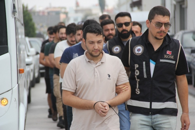 Fetö Şüphelisi 20 Kişi Adliyeye Sevk Edildi