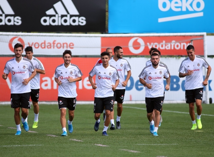 Beşiktaş, Eksik Çalıştı