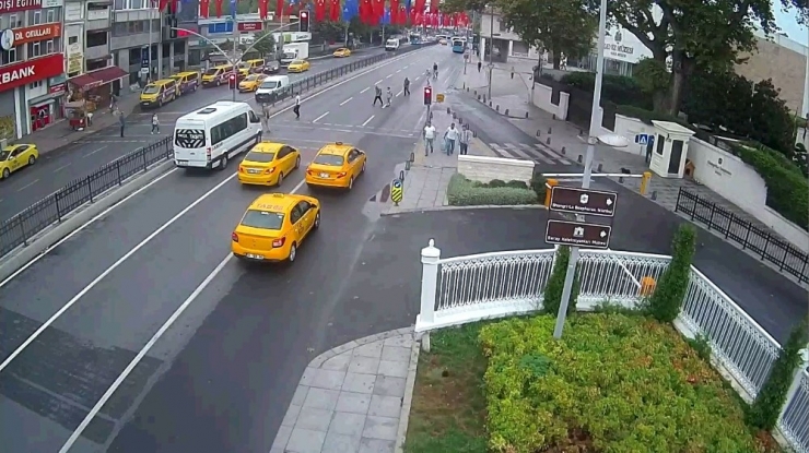 İstanbul’un Göbeğinde Görme Engelli Genç Kızın Yaşadığı Dehşet Kamerada