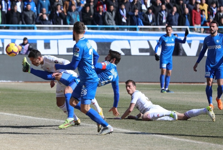 Sivasspor İle Erzurumspor, Karşı Karşıya Gelecek