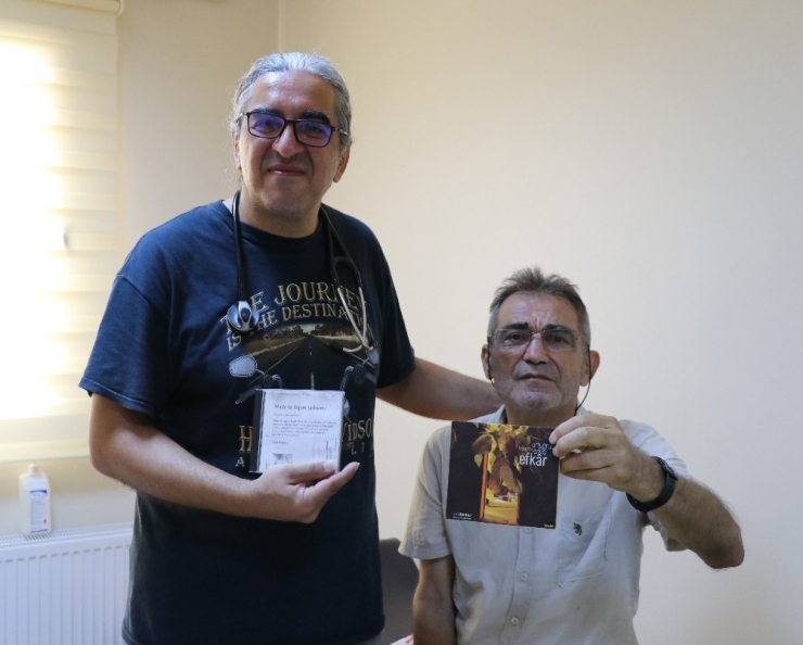 Ameliyatta Rock Müzik Keyfi