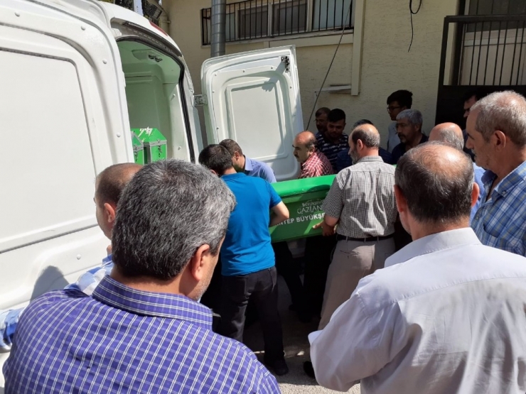 Kazada Yaralanan Kadın 10 Gün Sonra Hayatını Kaybetti