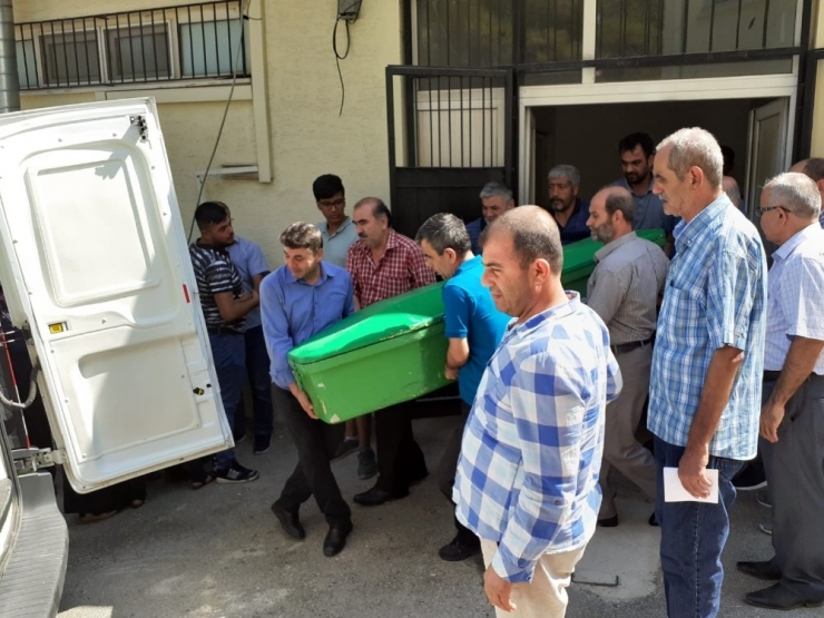 Kazada Yaralanan Kadın 10 Gün Sonra Hayatını Kaybetti