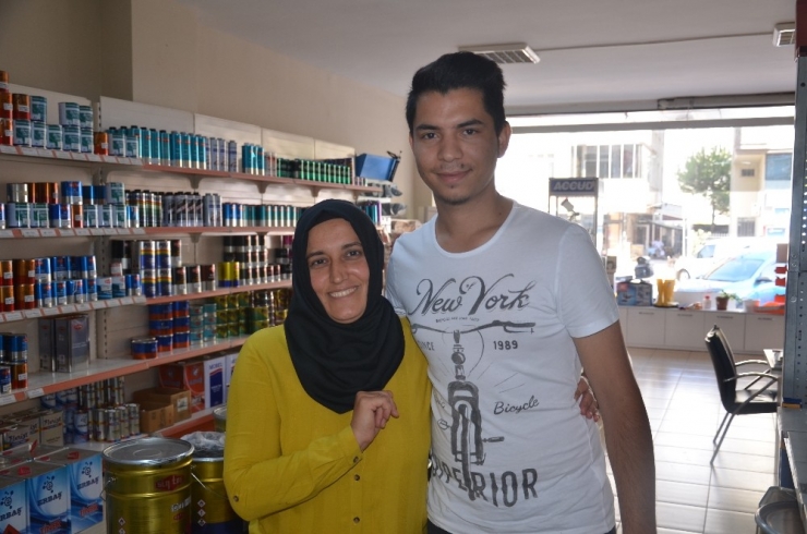 Kadın Girişimci ’Yapamazsın’ Diyenlere İnat Eşinin Mirasına Sahip Çıkıyor