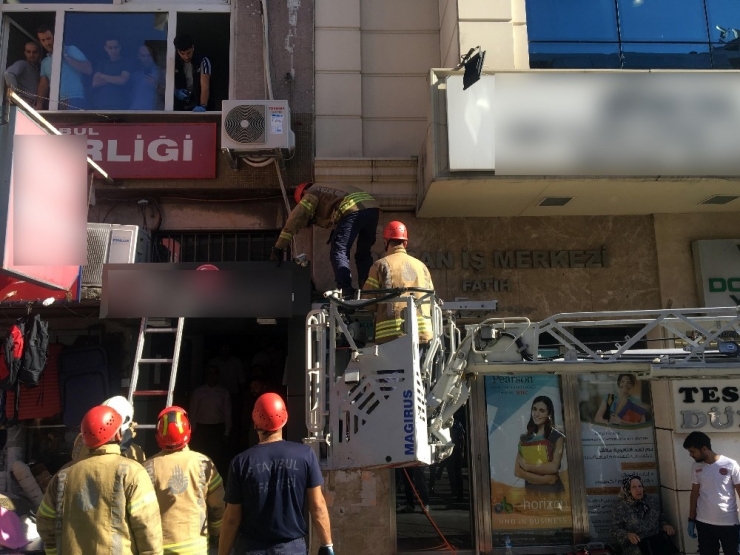 Fatih’te Elektrik Akımına Kapılan İşçi Hayatını Kaybetti