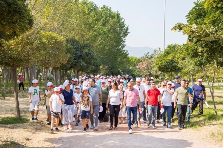 İzmir’de “İlk Dersimiz Orman”