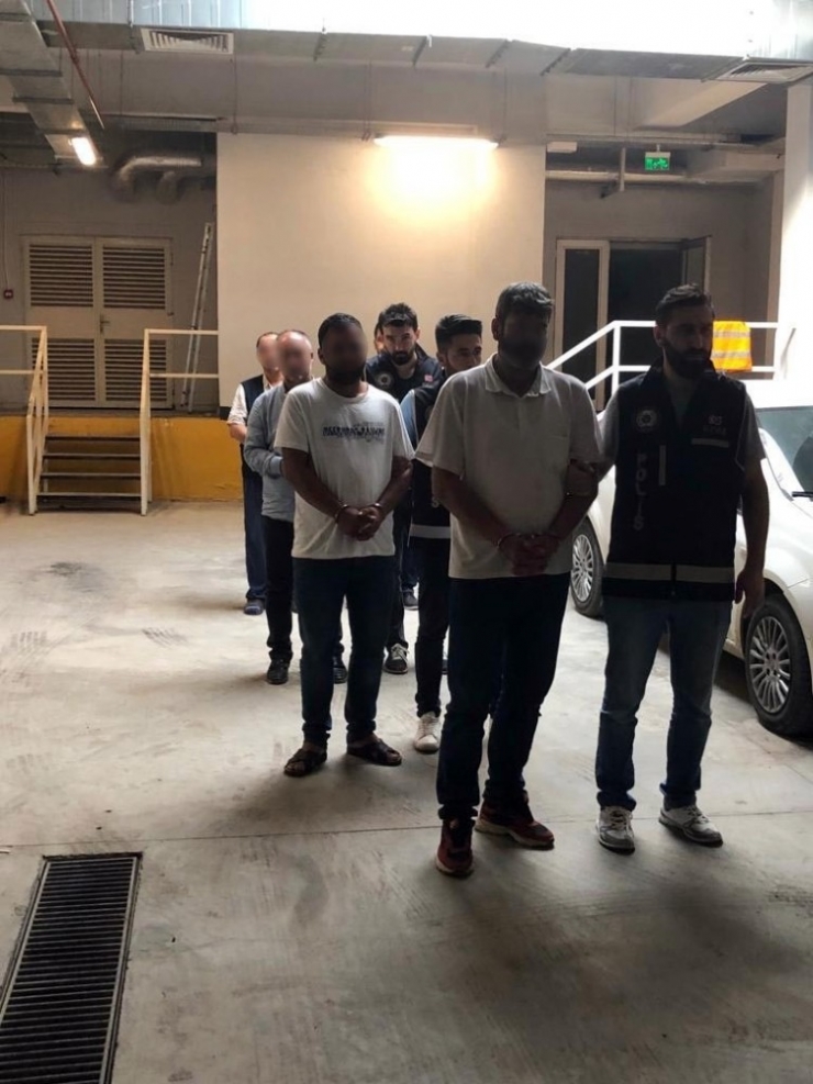 Kocaeli Merkezli Kaçak Sigara Operasyonu: 22 Gözaltı