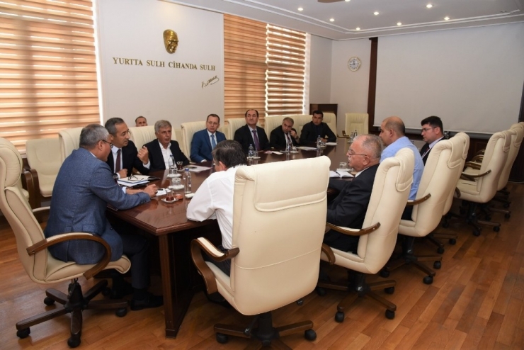 Eğitim Tedbirleri Görüşüldü