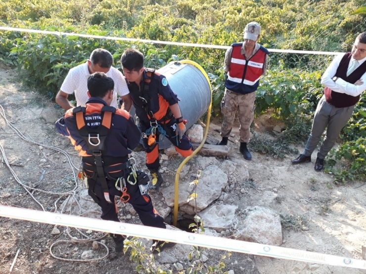 Tamir İçin Girdiği Su Kuyusunda Karbonmonoksit Gazından Zehirlendi